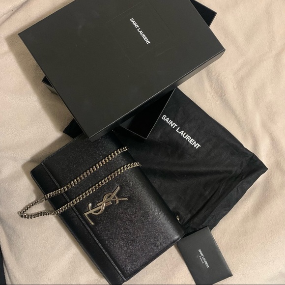 SAINT LAURENT | KATE MEDIUM CHAIN BAG IN GRAIN DE POUDRE LEATHER - Picture 2 of 8